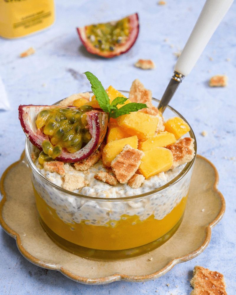 mango_cheesecake_overnight_oats-1024x1024