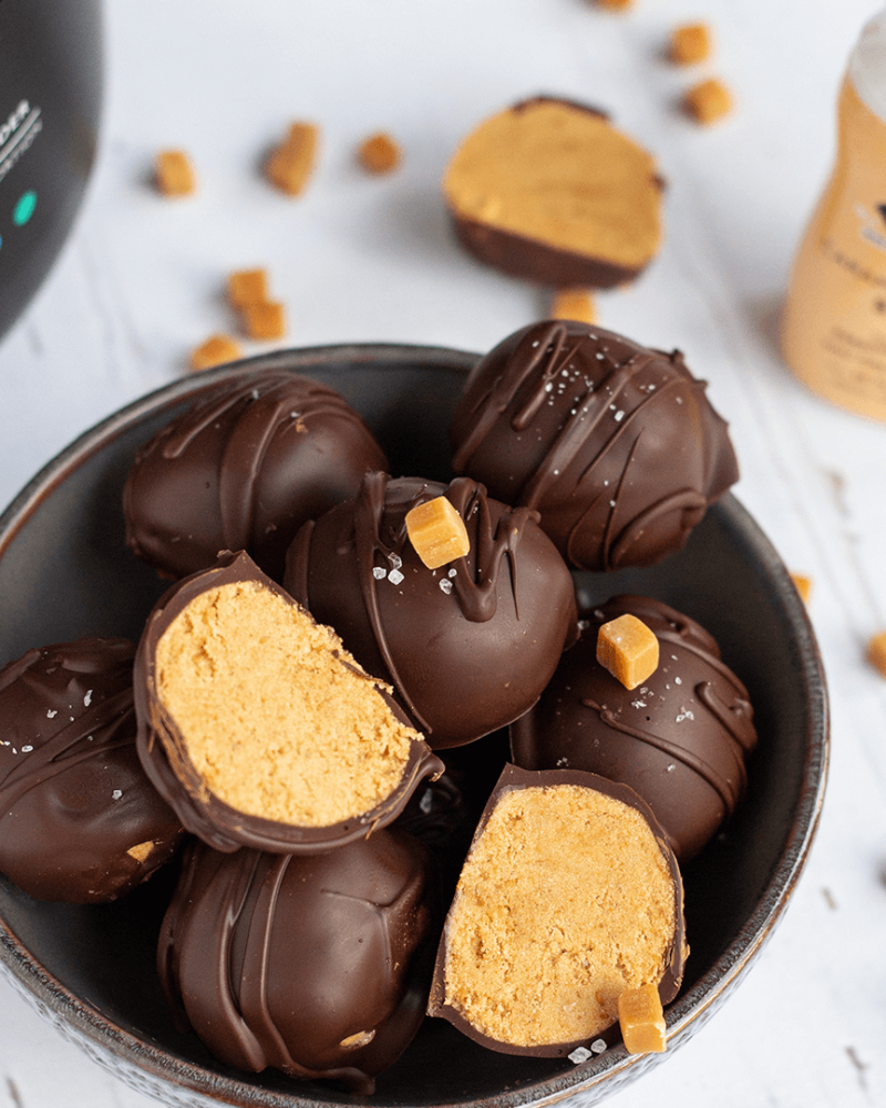 salted_caramel_protein_balls