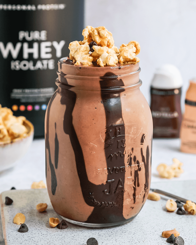 snickers_protein_milkshake_2